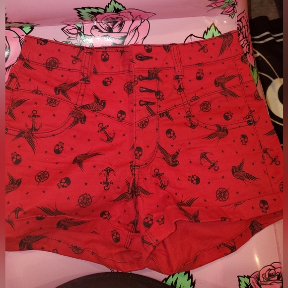 Lovesick Red Nautical High Waist Shorts - Picture 1 of 2